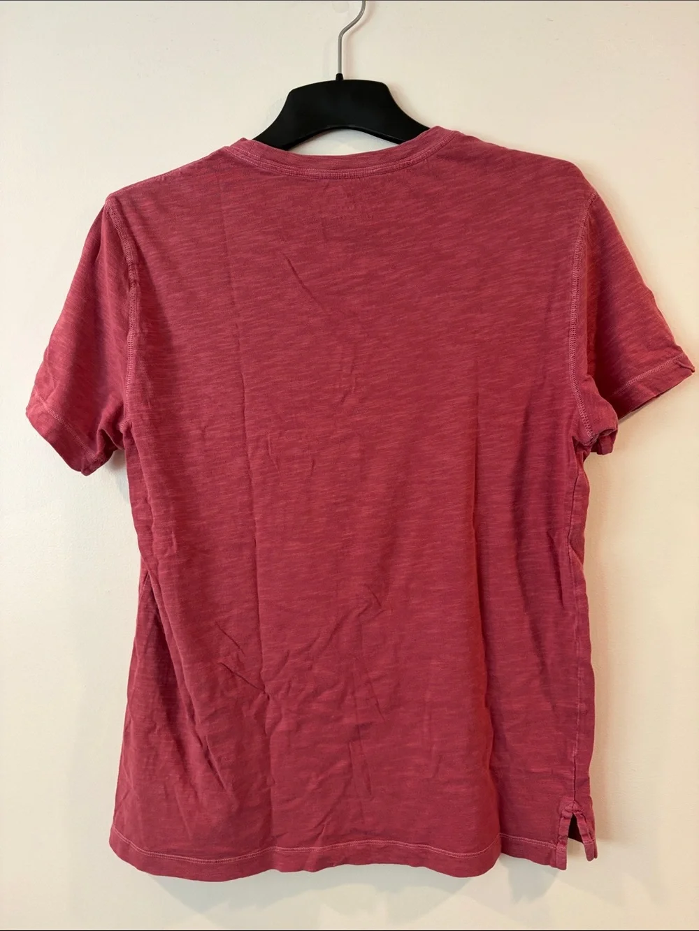 Banana Republic Men's Short Sleeve Pocket Tee in Dusty Berry
